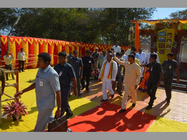  చిలకలూరిపేటలో వెంకయ్య-చంద్రబాబు