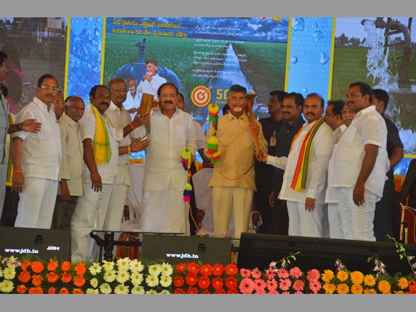  చిలకలూరిపేటలో వెంకయ్య-చంద్రబాబు