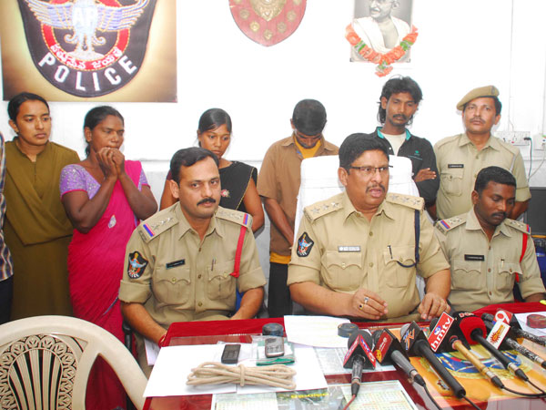 Wife, daughter kill man in Vishaka