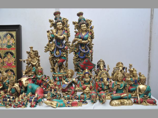 అర్టీసీ క్రాస్ రోడ్స్‌లో లేపాక్షి ప్రదర్శన