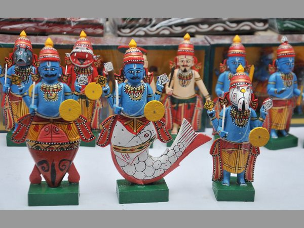  అర్టీసీ క్రాస్ రోడ్స్‌లో లేపాక్షి ప్రదర్శన 