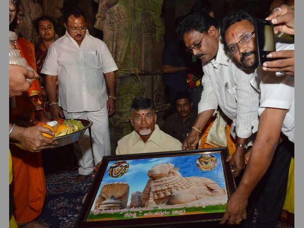 లేపాక్షి ఉత్సవాలు