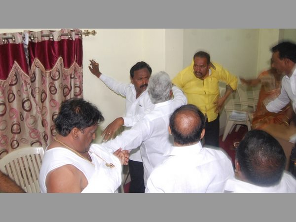 సంప్రదాయం లేదు.. సంప్రదాయం లేదు..