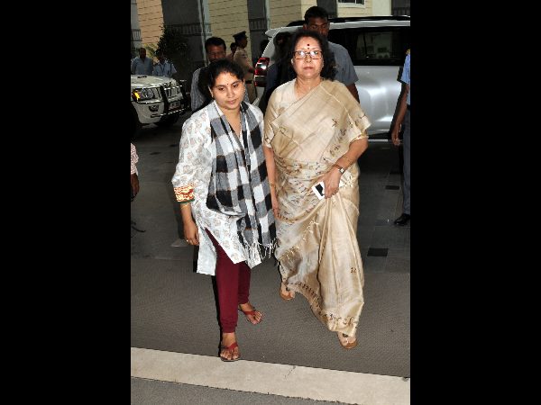 పాలేరు ఎమ్మెల్యే రాంరెడ్డి వెంకటరెడ్డి అంత్యక్రియలు పూర్తి