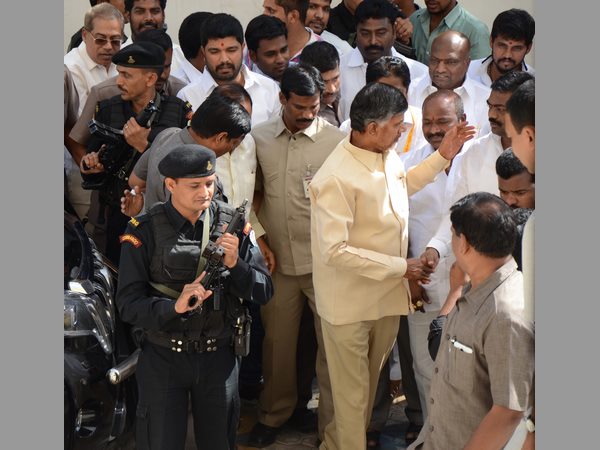 ఎన్టీఆర్ భవన్లో చంద్రబాబు