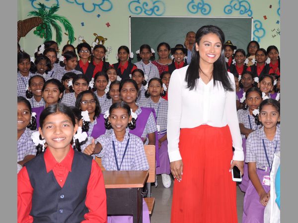 మిస్‌ యూఎస్‌ఏ నీనా