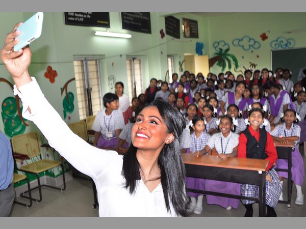 మిస్‌ యూఎస్‌ఏ నీనా