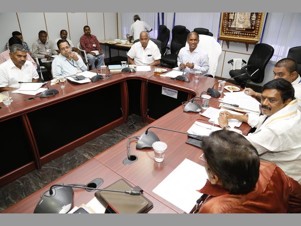 ఆలయాల మూసివేత