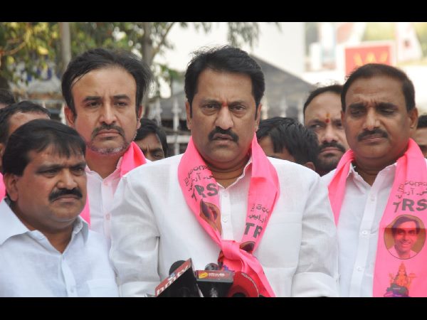 వారిద్దరు వెళ్లినా..