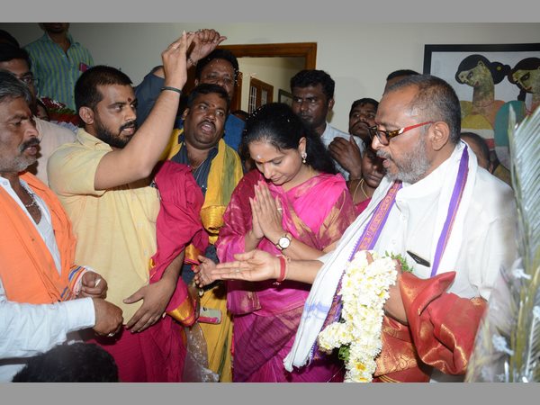 కవిత పుట్టిన రోజు వేడుకలు