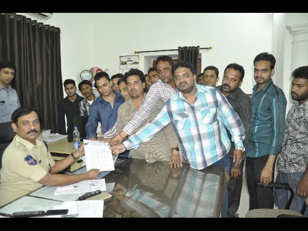 కుటుంబ సభ్యుల ఫిర్యాదు..