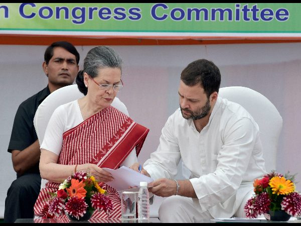 ఢిల్లీలో కాంగ్రెస్ 'ప్రత్యేక' పోరు