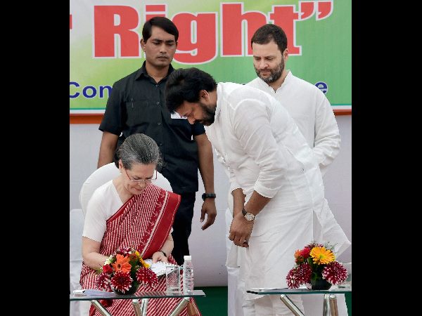 ఢిల్లీలో కాంగ్రెస్ 'ప్రత్యేక' పోరు