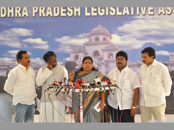 పీతల సుజాత