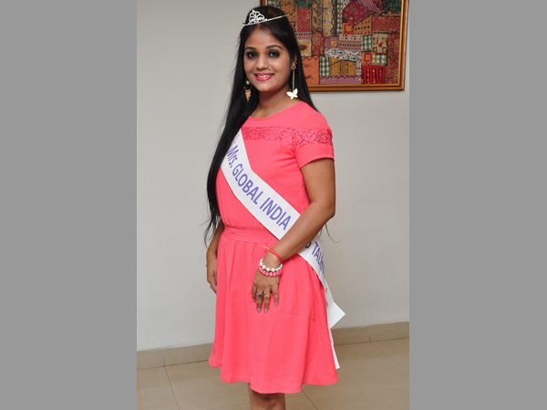 మిస్ అండ్ మిసెస్ గ్లోబల్