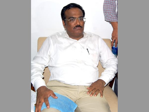 హెచ్‌సియు ఉద్రిక్తం