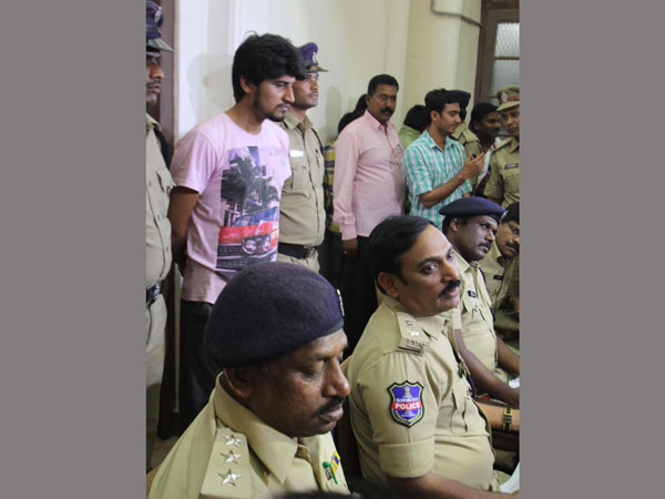 Police arrest for raping a girl