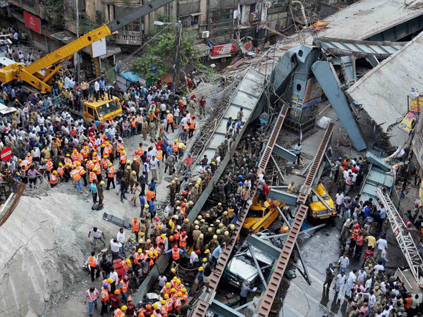 కోల్కతా దుర్ఘటన కోల్కతా దుర్ఘటన