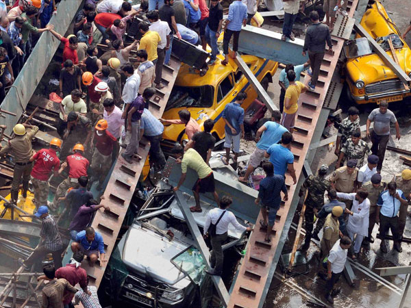 కోల్కతా దుర్ఘటన కోల్కతా దుర్ఘటన