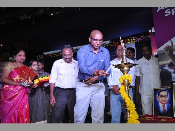 డ్యాన్స్ అదుర్స్