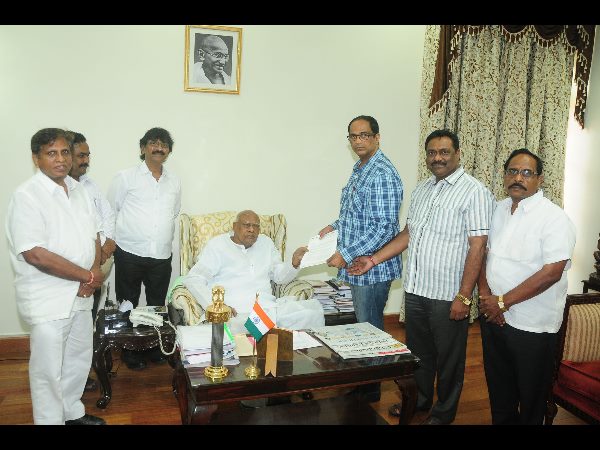 chennai queen mary's college trying to close telugu department