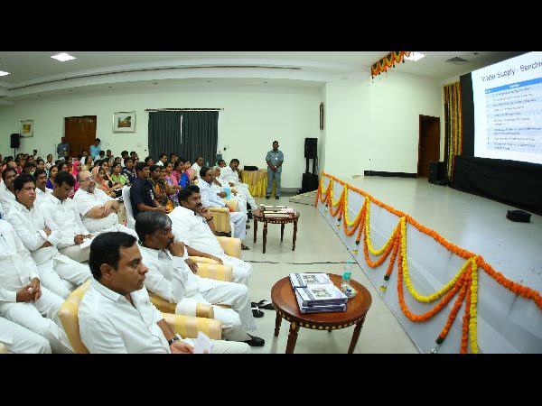 కెసిఆర్