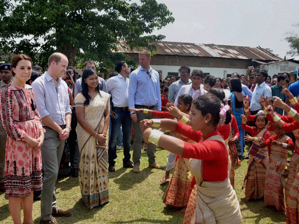 మురిసిన బ్రిటన్ యువరాజు 