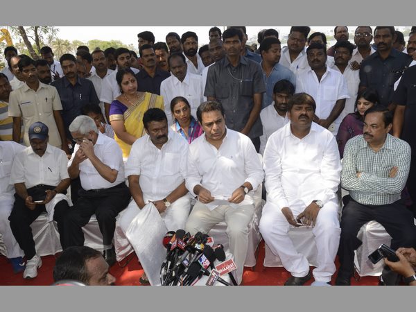  కేటీఆర్ ఆలోచన ఇదే: మూడు దశల్లో సాగర్ ప్రక్షాళన ఇలా చేస్తారు