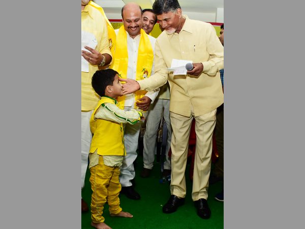 టిడిపిలోకి సుజయ