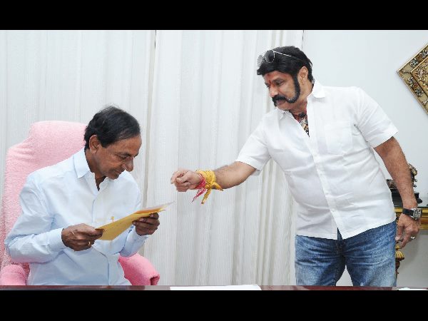 కెసిఆర్ను కలిసిన బాలకృష్ణ కెసిఆర్ను కలిసిన బాలకృష్ణ