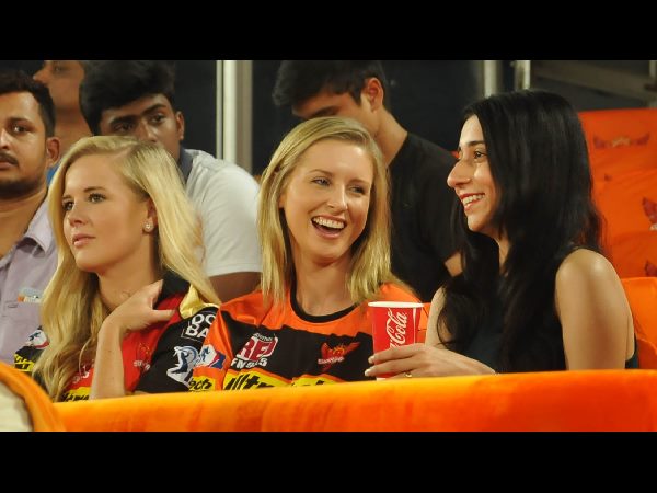 సన్రైజర్స్ హ్యాట్రిక్: మెరిసిన కేసీఆర్ మనవడు, నగర్ మేయర్ బొంతు సన్రైజర్స్ హ్యాట్రిక్: మెరిసిన కేసీఆర్ మనవడు, నగర్ మేయర్ బొంతు