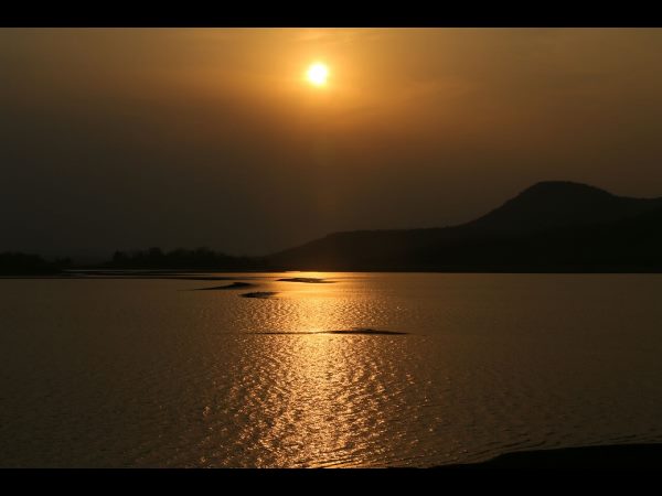 లక్నవరం చెరువు