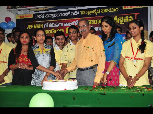  'టాప్' లేపిన తెలుగు విద్యార్ధులు