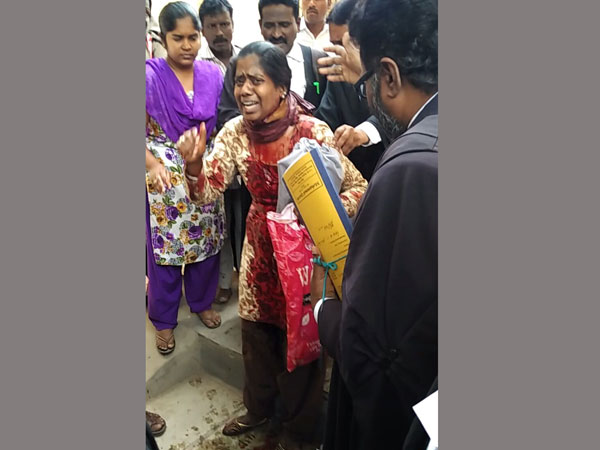 A man attacked on his wife with knife