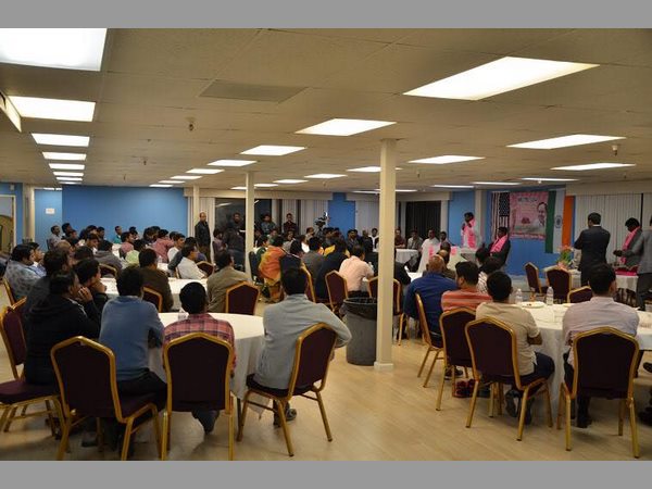  కాలిఫోర్నియా, డల్లాస్‌లో టీఆర్ఎస్ ఆవిర్భావ వేడుకలు