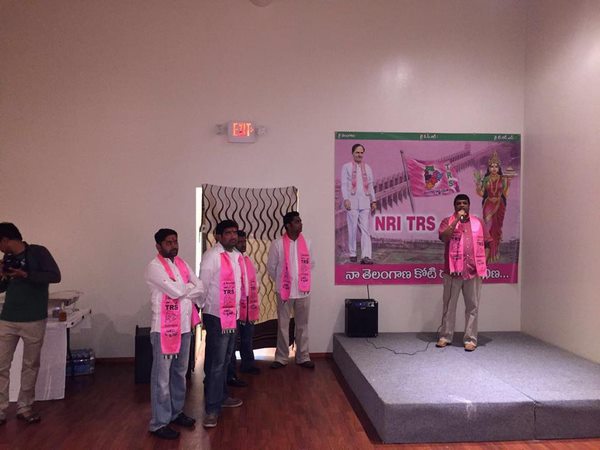  కాలిఫోర్నియా, డల్లాస్‌లో టీఆర్ఎస్ ఆవిర్భావ వేడుకలు