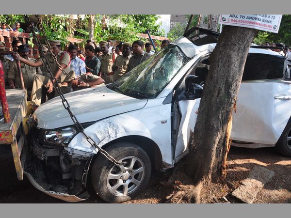  దేవి మృతి