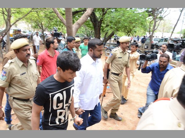 బాధితురాలు కూడా..