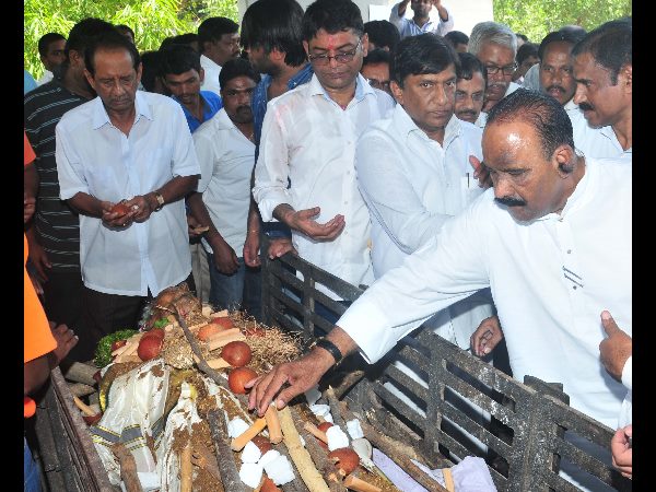  రాజేశ్వర రావు అంత్యక్రియలు