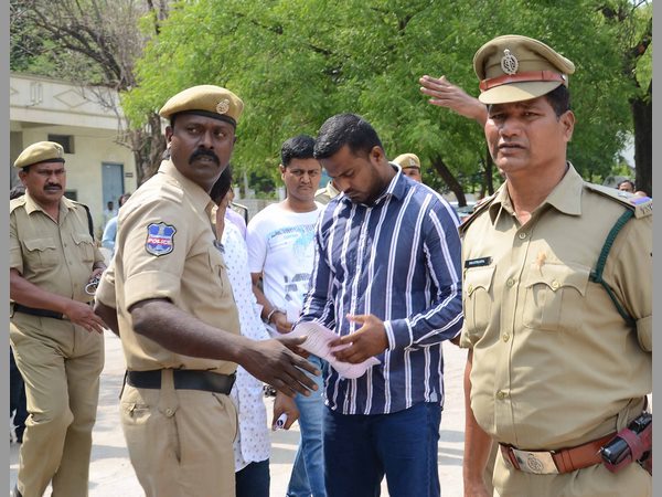 కలిసి వచ్చిన సాక్షి నెంబరు 21..