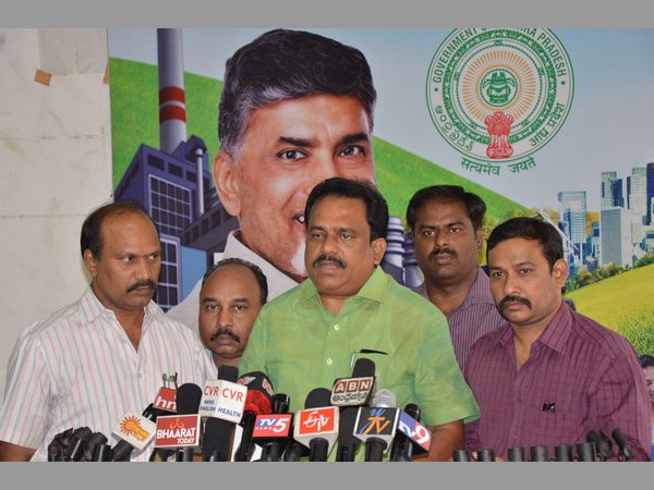  ఏముందని అమరావతికి వెళ్లాలి?: ప్రభుత్వ ఒత్తిడిని తప్పుపట్టిన ఉద్యోగులు 