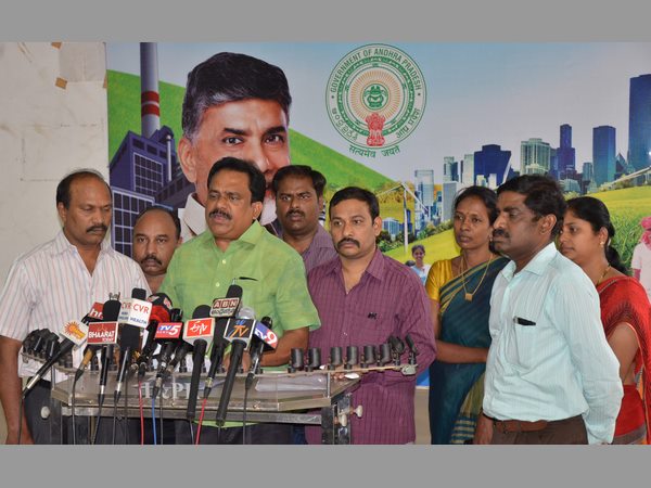  ఏముందని అమరావతికి వెళ్లాలి?: ప్రభుత్వ ఒత్తిడిని తప్పుపట్టిన ఉద్యోగులు 