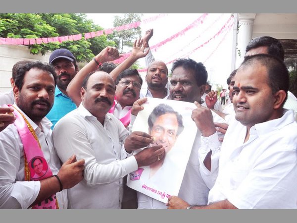 పాలేరు గెలుపు