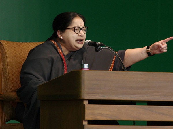 స్కూల్ టాపర్