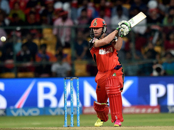  ఫైనల్‌కు బెంగుళూరు: డివిలియిర్స్ విధ్వంసకర బ్యాటింగ్