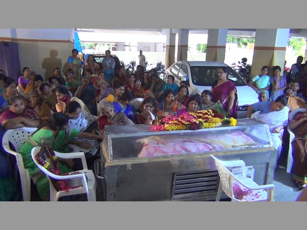 రమ్యకృష్ణ, మహంత్ రమ్యకృష్ణ, మహంత్