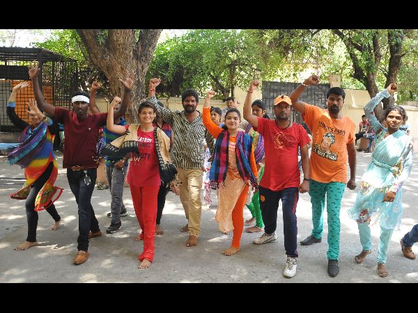 కళాకారుల రిహార్సల్స్