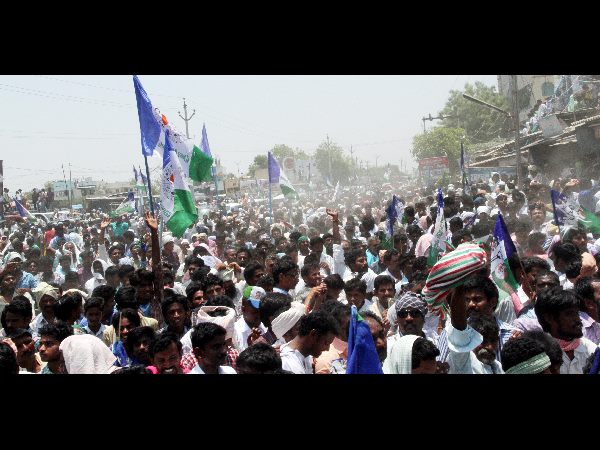 Why Chandrababu not questioning KCR about Palamuru project: YS Jagan