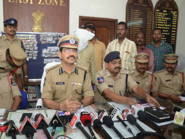 భలే దొంగ, 150 కేసులు: బంగారు చెవిదుద్దులు, కాళ్ల పట్టీలే టార్గెట్