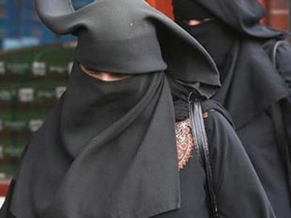 Mosques ban Muslim women from trousers, leaving home without husband's permission and Facebook Mosques ban Muslim women from trousers, leaving home without husband's permission and Facebook